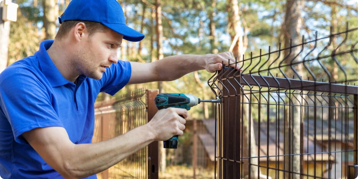 Fencing companies banner